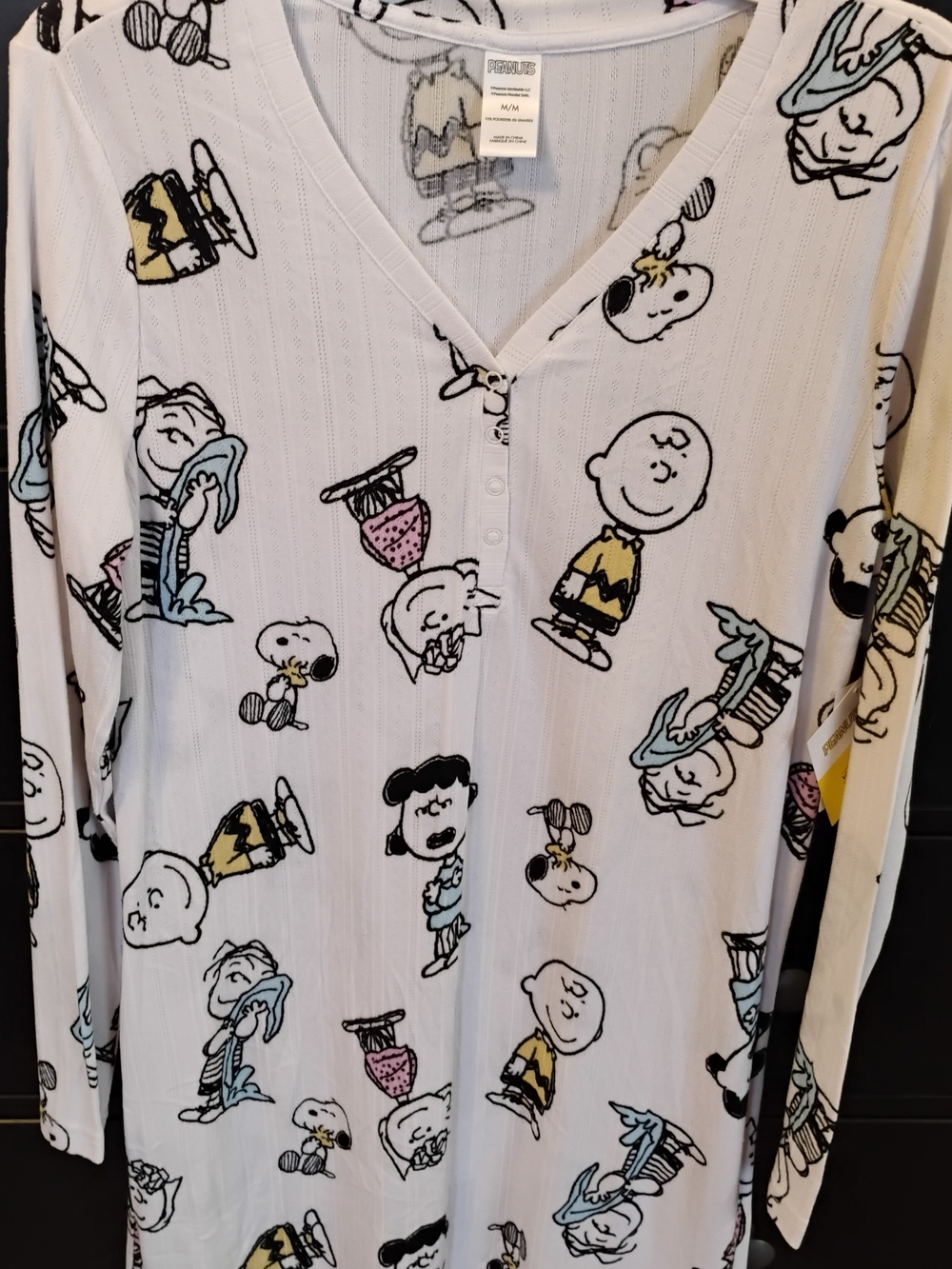 Women’s White Peanuts Character Long-Sleeve Pajama Top